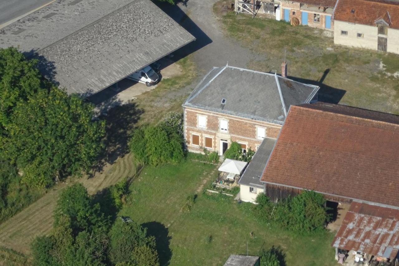 Chambre D'Hotes Fantesstique Berzieux Bagian luar foto